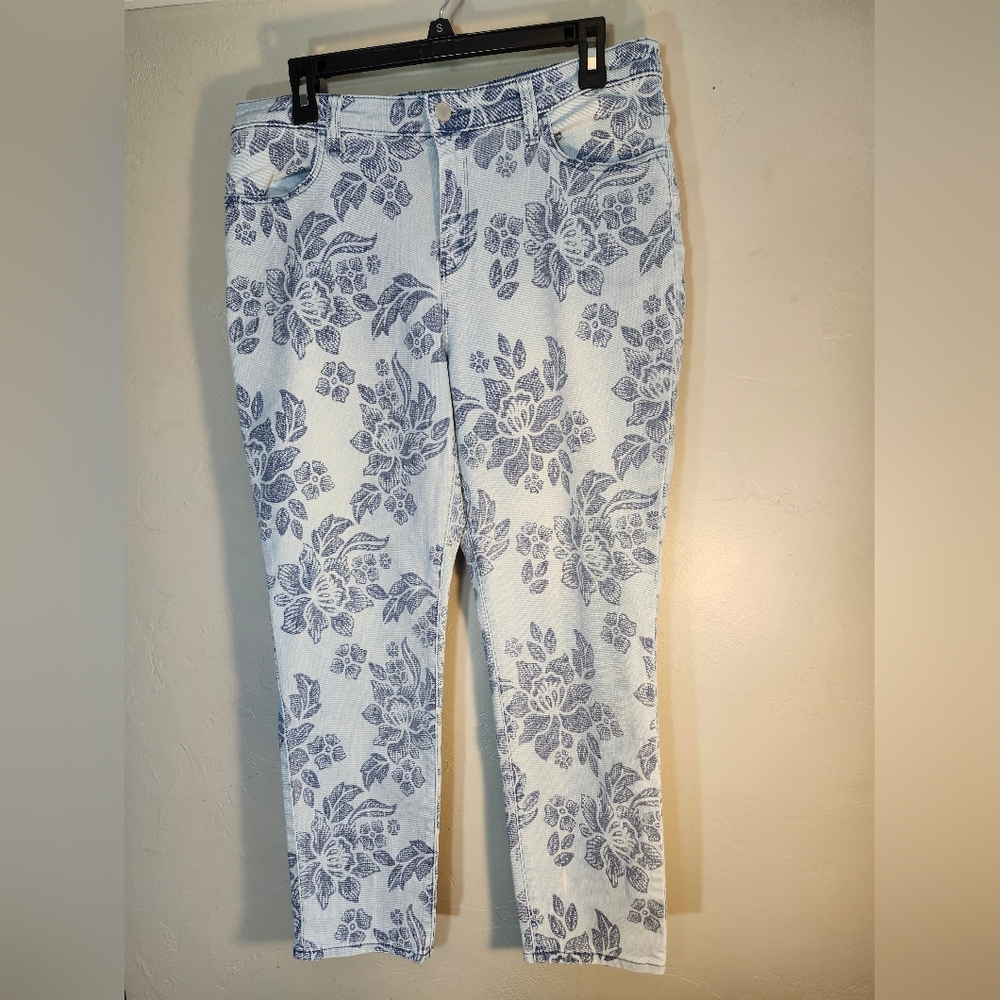 Chicos Floral Patterned Jeans Girlfriend Slim Ankle Sz 1.5